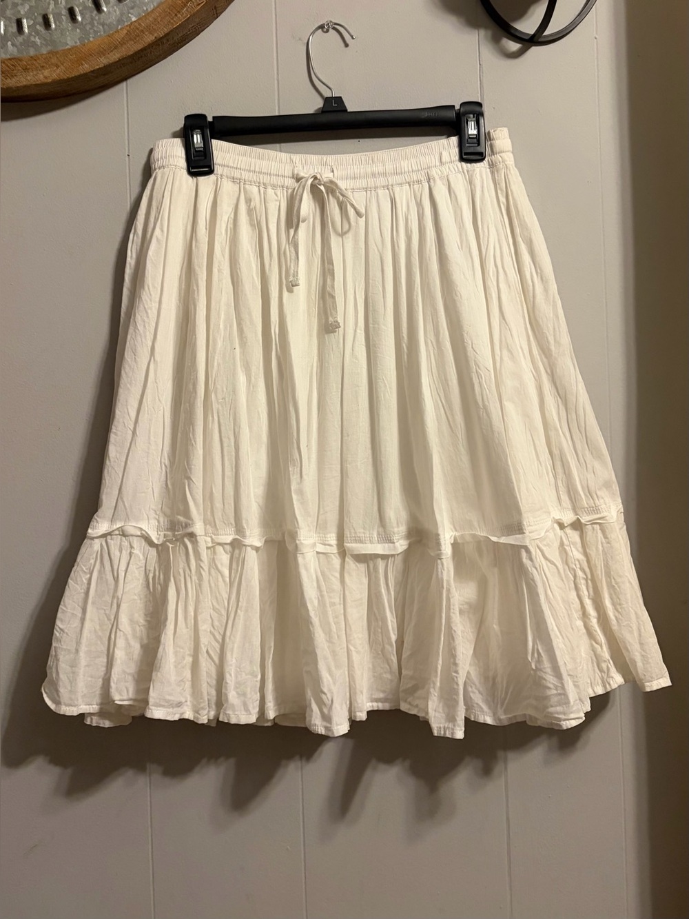 Old Navy White Tiered Knee Length Skirt with Drawstring Waist Y2K